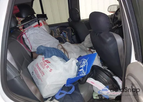 2003 Chevrolet Trailblazer Ltz from USA, damaged, VIN 1GNDT13S832245267